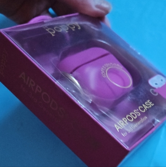 Poppy Pink AirPods Case for 3rd Generation, Purple, New in Box - Picture 4 of 4